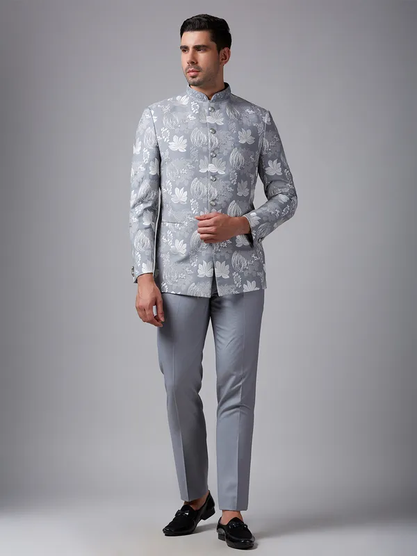 grey_terry_rayon_embroidery_jodhpuri_suit_1716361150ajp_60515_1(9250)