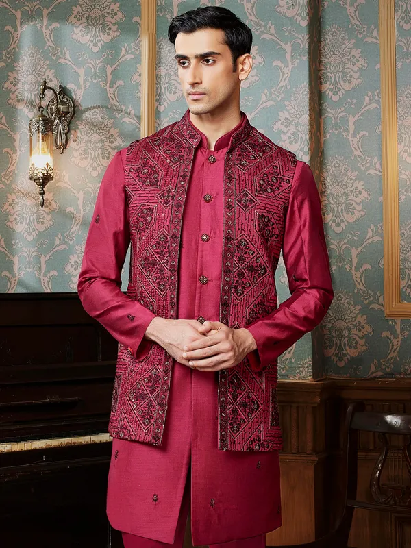 magenta_reception_style_waistcoat_set_for_men_173510265670203_01