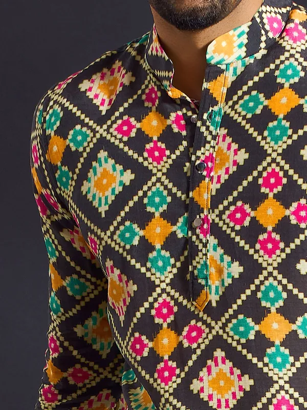 printed_black_silk_kurta_for_festive_1734931086l455_a_gkl_fiber_as3152768_1